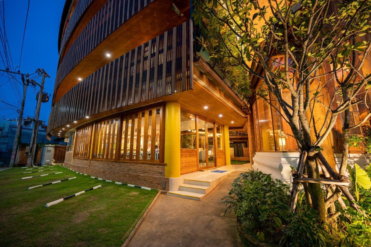 At Gate Thaphae Hotel — Photos 3